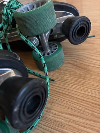 Patines 4 Ruedas Hombre Talla 44 Nuevos