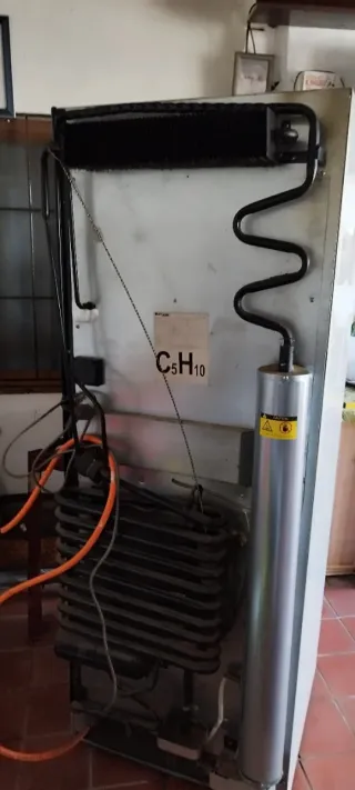 Nevera de gas propano