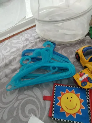 Lote Juguetes Infantiles: Peluches, Coche, Libros