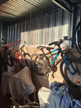Se venden 2 bicicletas para niños