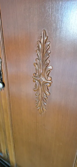 Armario antiguo 4 puertas madera