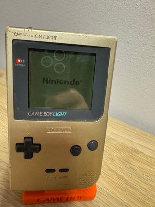 Nintendo Game Boy Light Edición Japonesa Dorada