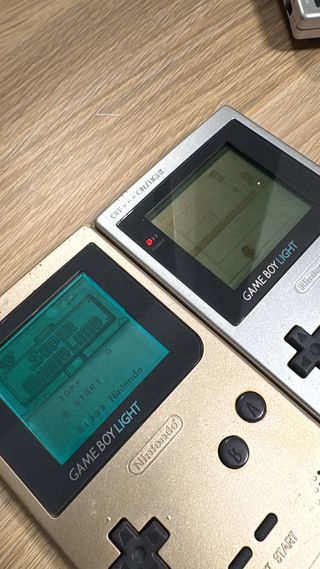 Nintendo Game Boy Light Edición Japonesa Dorada