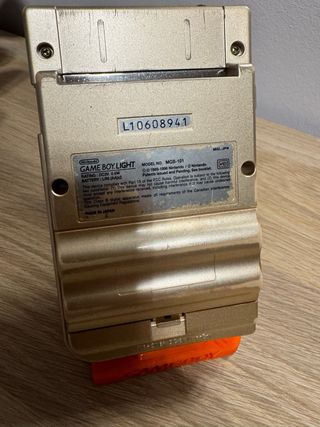 Nintendo Game Boy Light Edición Japonesa Dorada