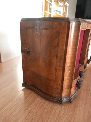 Radio de válvulas para restaurar