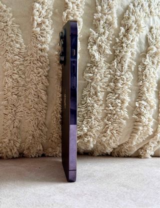 iPhone 14 Pro Max Morado