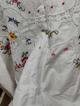 Sábana Antigua Bordada hilo