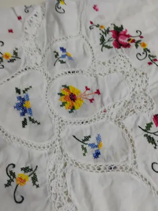 Sábana Antigua Bordada hilo
