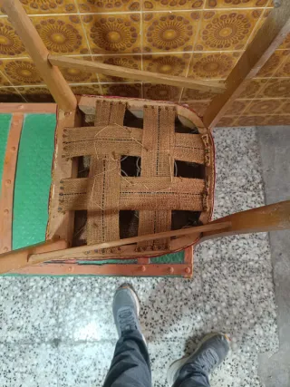 Silla Vintage Madera y Piel Roja