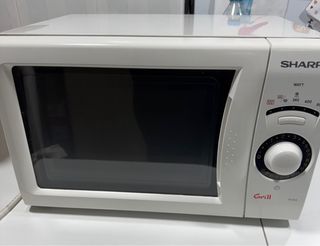 Microondas Sharp R-613