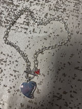 Collar Guess Corazón Plata