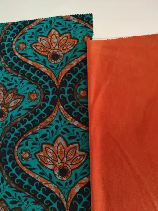 Retales de tela variados.