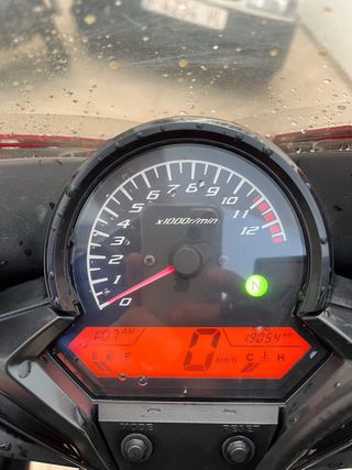 Honda CBR 125 R 2014 - 19.500 Km - de serie.