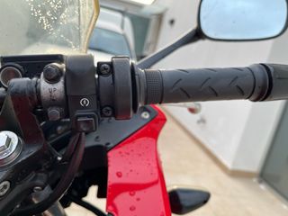 Honda CBR 125 R 2014 - 19.500 Km - de serie.