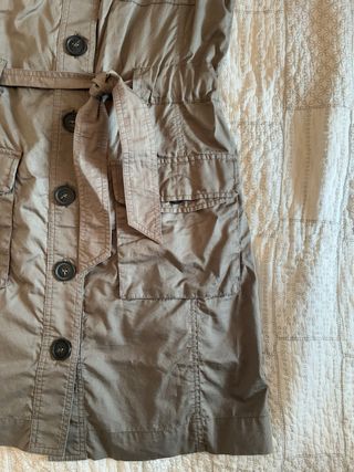 Vestido Comptoir des Cotonniers estilo militar