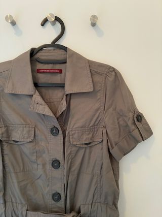 Vestido Comptoir des Cotonniers estilo militar