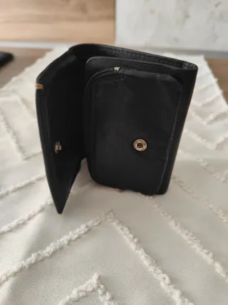 Cartera de piel negra Alexandra Llorens