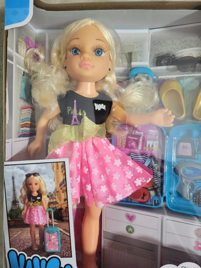 Nancy Chic Viaja a París Muñeca