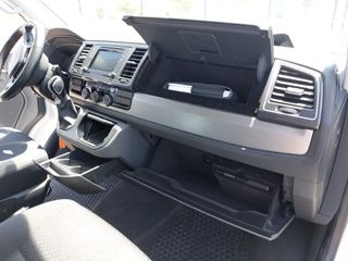 Volkswagen California Beach Automática 150 cv 2019