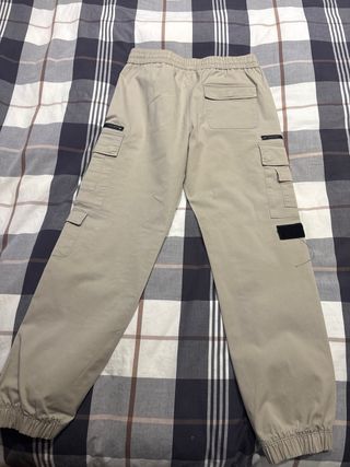 Pantalón Cargo Bershka Beige Gomas Talla M