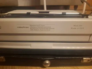 Máquina de escribir Erika