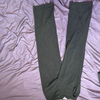 Pantalones negros largos