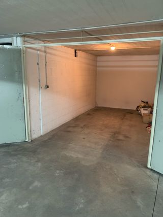 Se alquila cochera en C\Numancia 8 de Puertollano