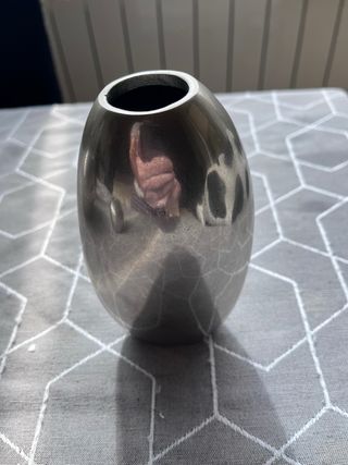 Candelabros metálicos plateados