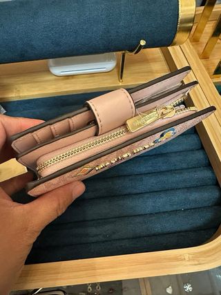 Portafoglio Michael Kors con carte da gioco