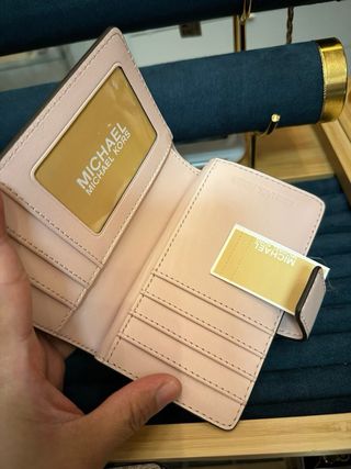 Portafoglio Michael Kors con carte da gioco