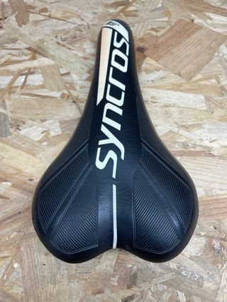 Sillín Syncros Negro.