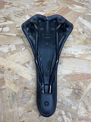 Sillín Syncros Negro.