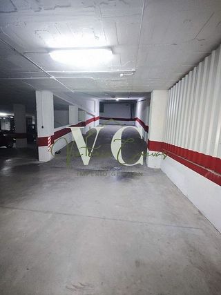 Garaje en alquiler en Paseo Marítimo de Levante en Vélez-Málaga