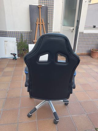 Sillón de oficina negro y azul.venta en persona.