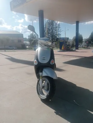 Scooter Kymco Yup Gris