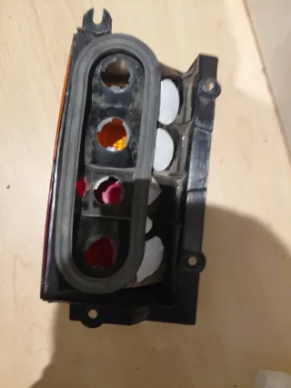 Piloto Trasero Izquierdo Jeep Cherokee XJ