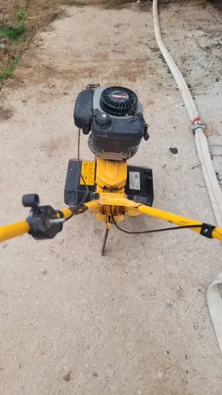 Motoazada Garden Ferr Prisma 37 gasolina 4 tiempos