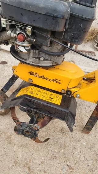 Motoazada Garden Ferr Prisma 37 gasolina 4 tiempos