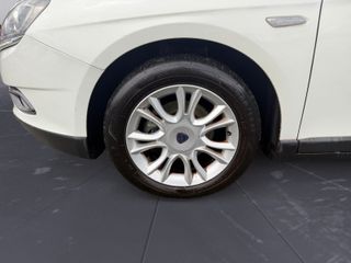 Lancia Delta 1.6D 105