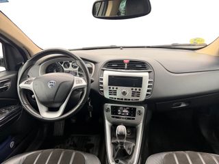 Lancia Delta 1.6D 105