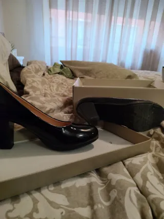 Zapatos de charol negros tacón mujer da poca talla
