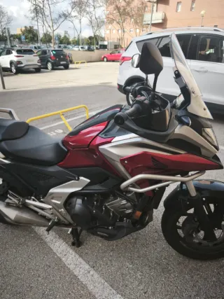 Honda NCX750DCT Automática Roja Negra