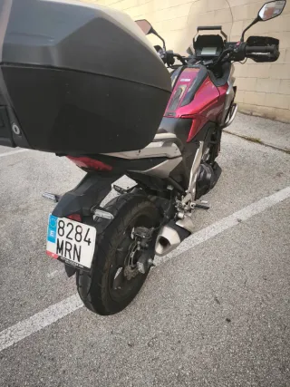 Honda NCX750DCT Automática Roja Negra