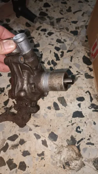 Bomba de agua Honda Shadow 750 VT Original