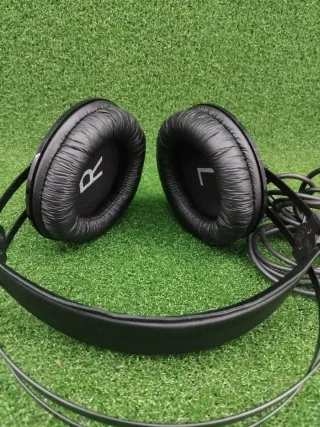 Auriculares AKG K52