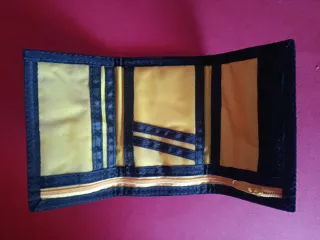 Cartera SIP California Negra y Amarilla