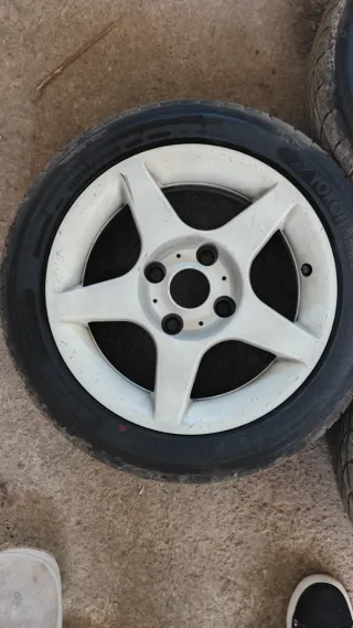 3 Llantas Speedline 14 pulgadas 5 palos