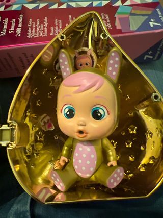 Bebé Llorón Dorado