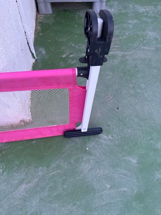 Barandilla de cama rosa