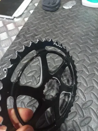 Corona y piñón Fun 40T y 10T Shimano